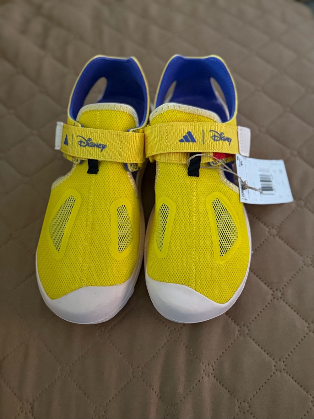 adidas Terrex Captain Toey Disney Kids Sandals Yellow Donald Duck Mickey